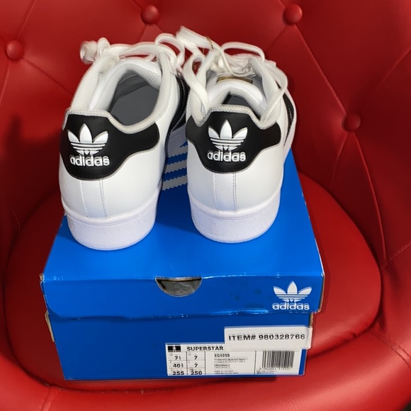 Adidas Original Superstars - Picture 5 of 6
